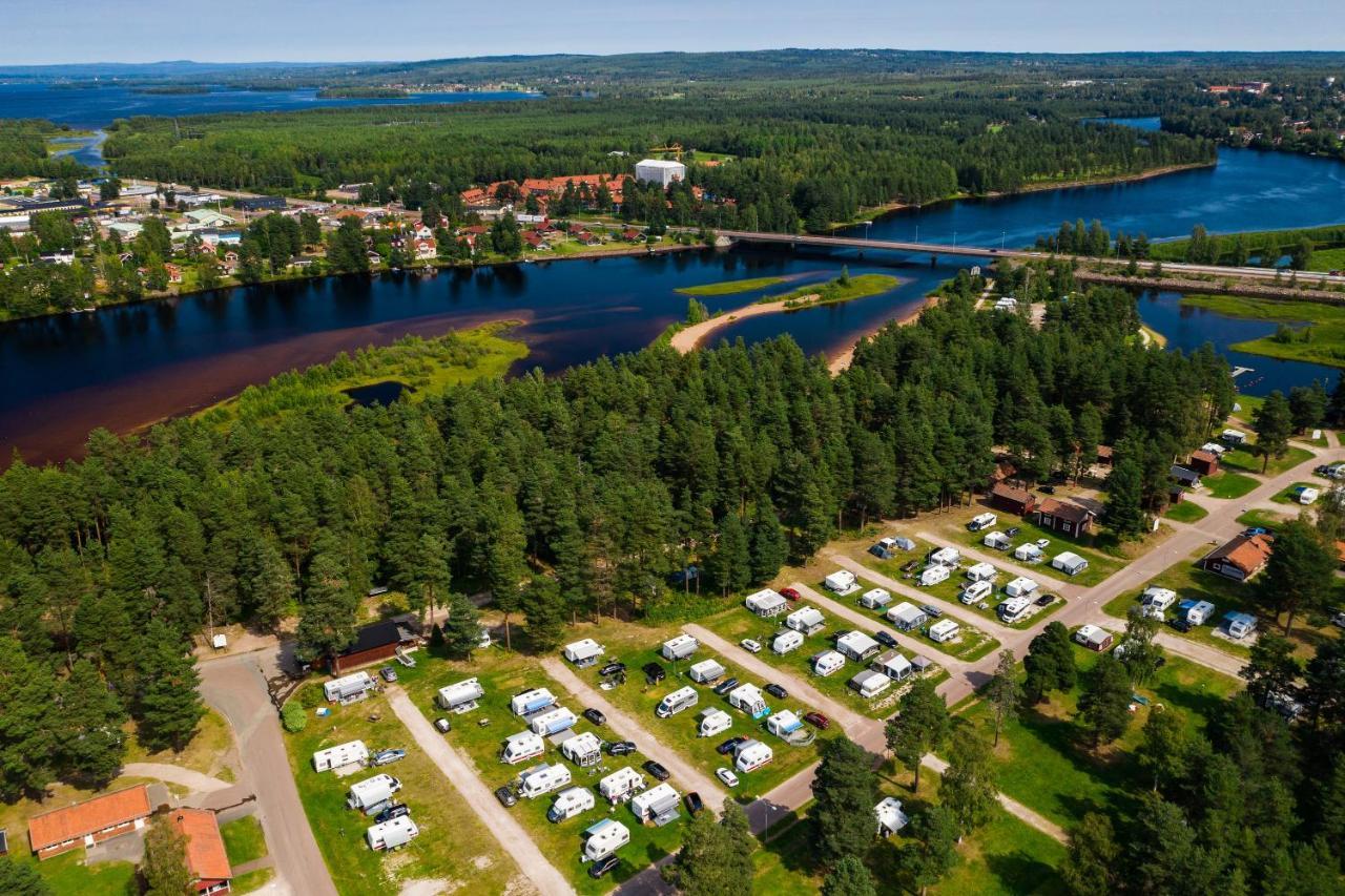 Отель First Camp Moraparken - Dalarna Экстерьер фото